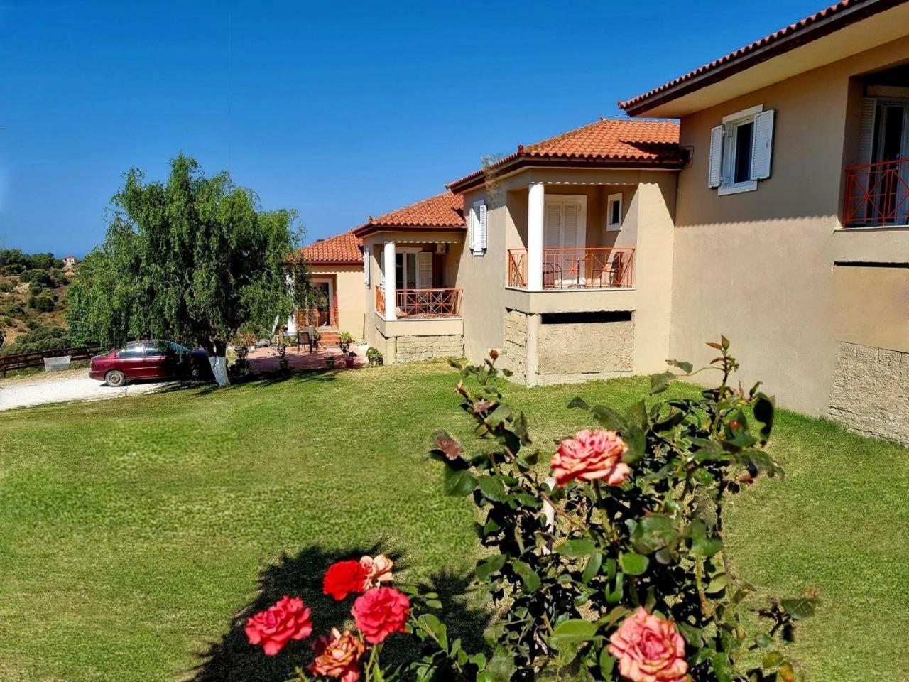 Maspali Apartments Lixouri Exterior foto